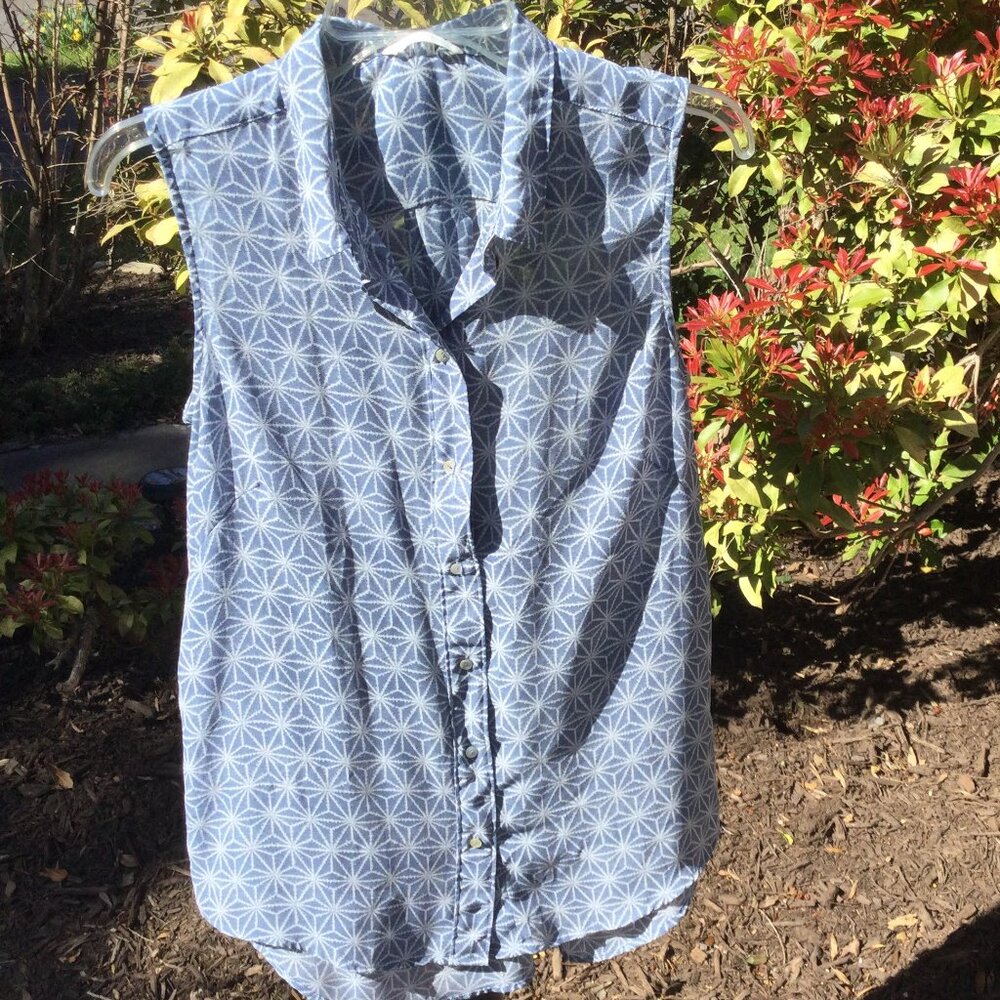 H&M Sleeveless Art Design Print Tunic